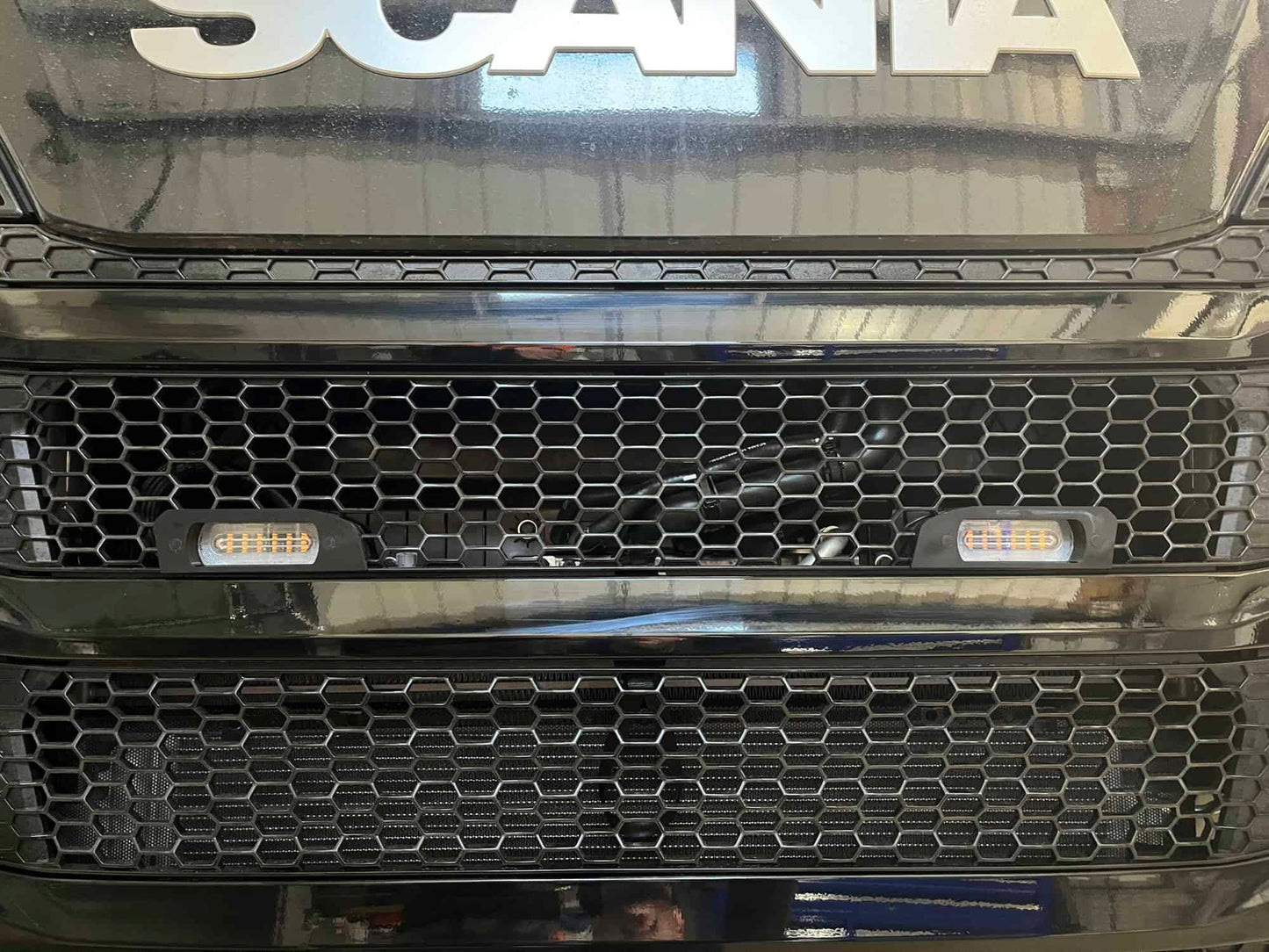 Scania NG 3D Printed Halo Strobe Brackets (Pair) - Including Halo's